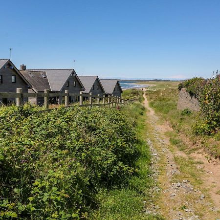 Fabulous Ground Floor Apt Adjacent To Beach Rhosneigr Exterior foto